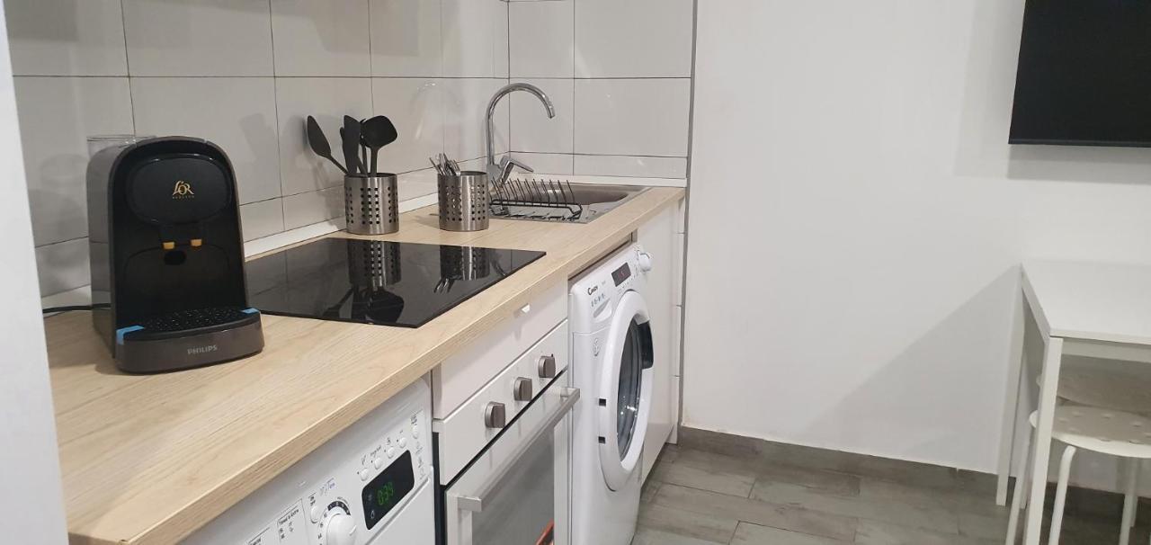 Apartamentos Torneo & Alameda Con Banera Jacuzzi Hidromasaje Siviglia Esterno foto