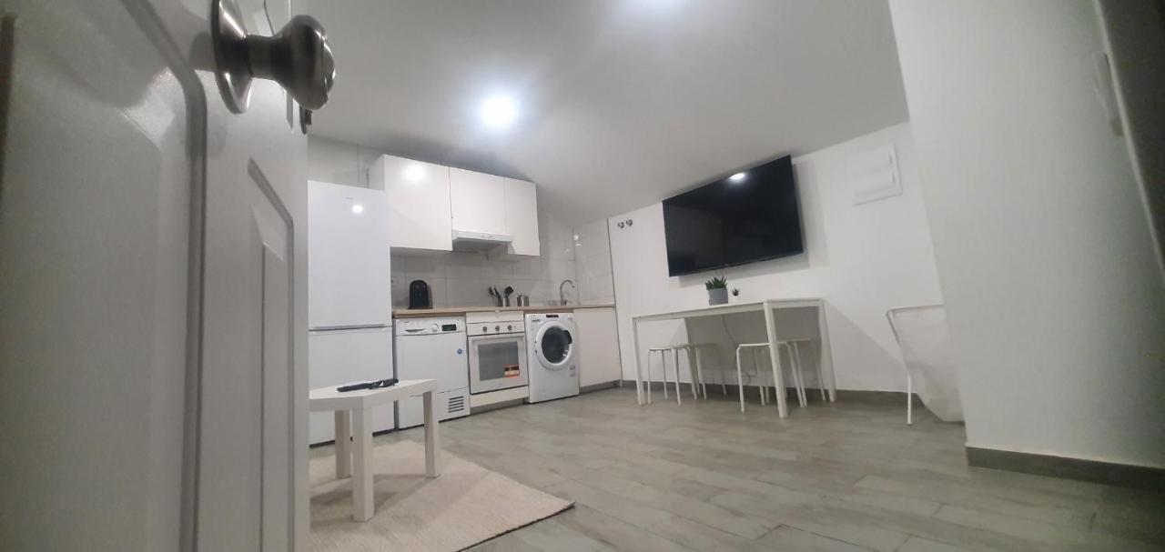 Apartamentos Torneo & Alameda Con Banera Jacuzzi Hidromasaje Siviglia Esterno foto