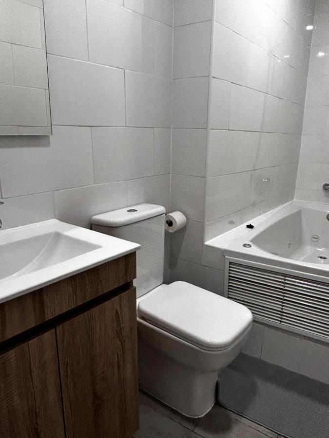 Apartamentos Torneo & Alameda Con Banera Jacuzzi Hidromasaje Siviglia Esterno foto